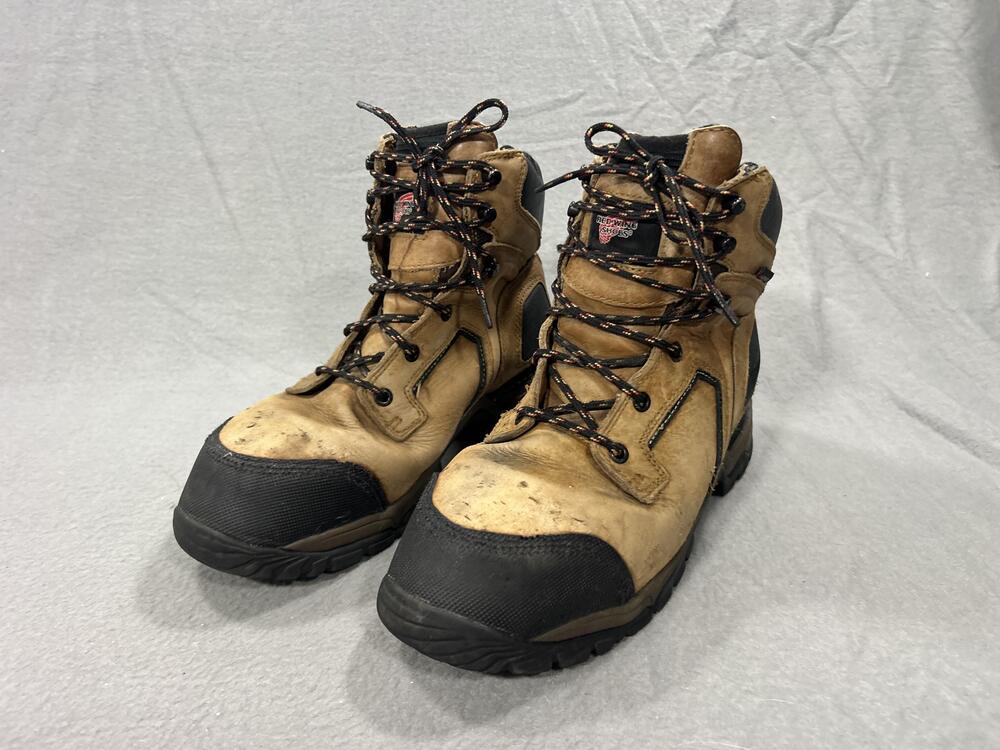 Red Wing Shoes Boots Mens Size 9 Brown Leather Waterproof Vibram Ankle Workwear